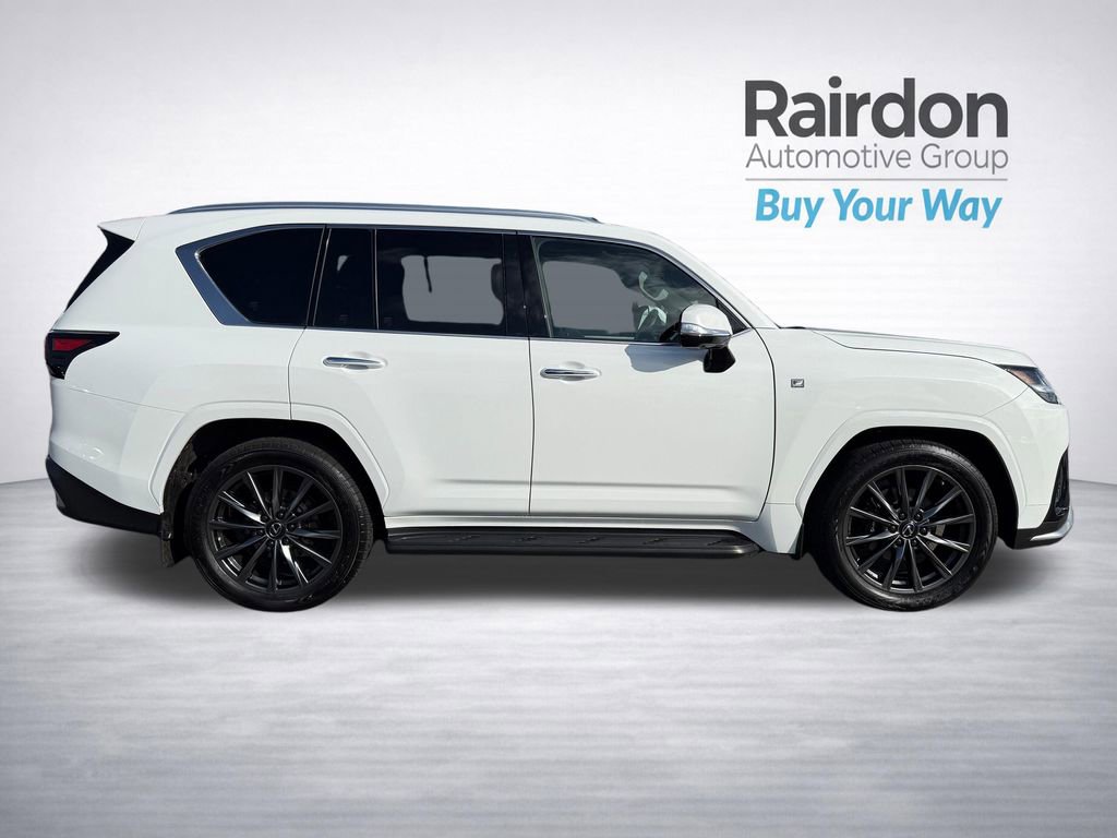 Used 2023 Lexus LX 600 F Sport image 10