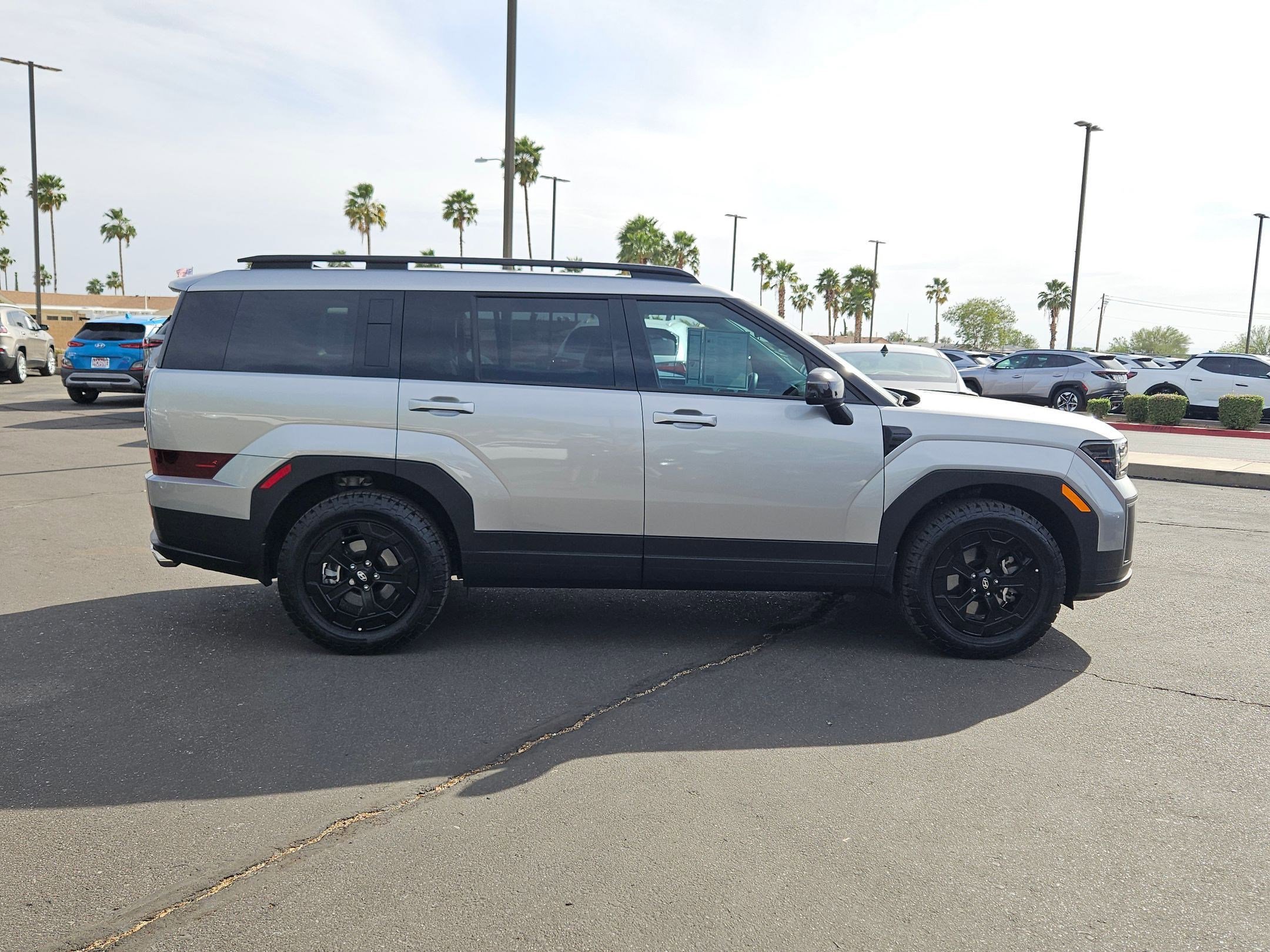 Used 2025 Hyundai Santa Fe XRT image 4