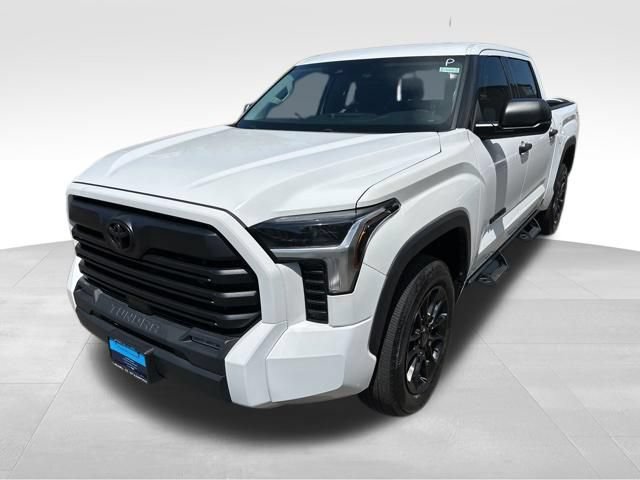 Used 2023 Toyota Tundra SR5 AWD/4WD image 3