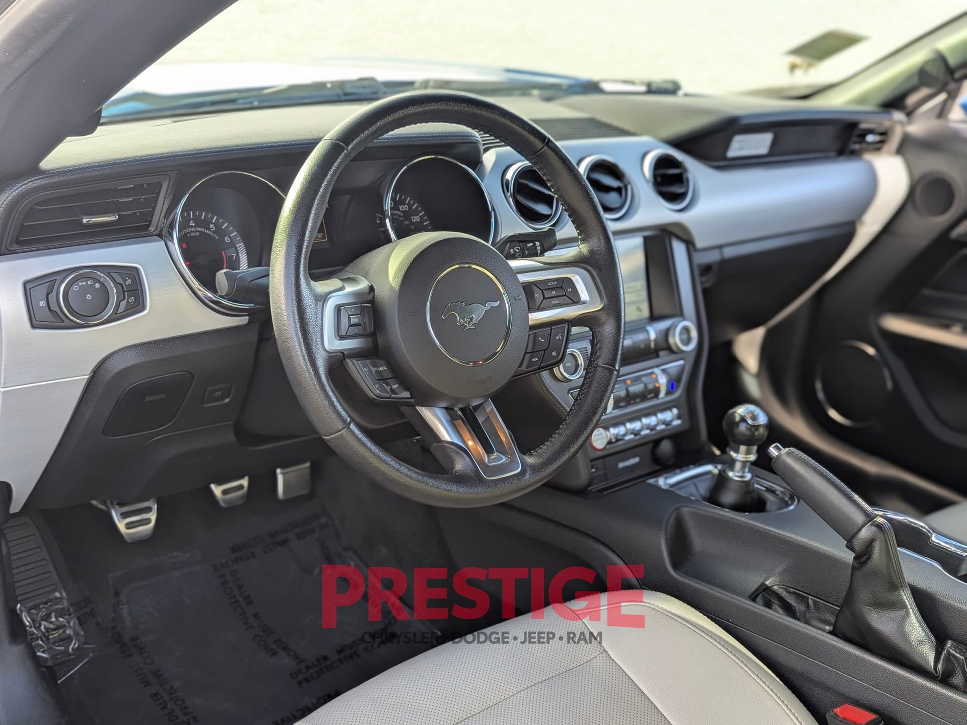 Used 2017 Ford Mustang GT Premium RWD image 13