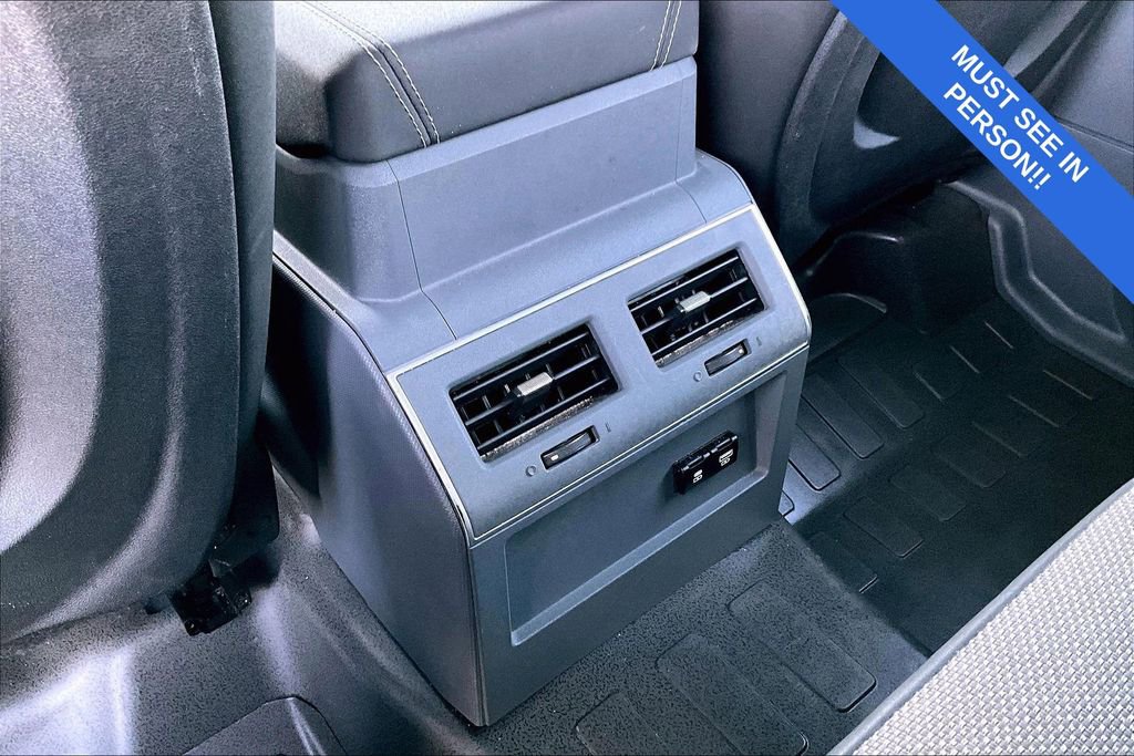 Used 2024 INEOS Grenadier Fieldmaster Edition image 31