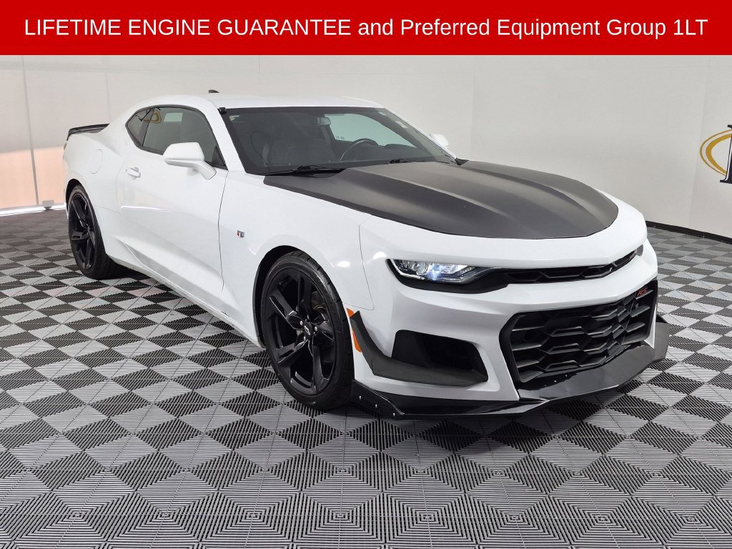 Used 2021 Chevrolet Camaro LT w/ RS Package RWD image 2
