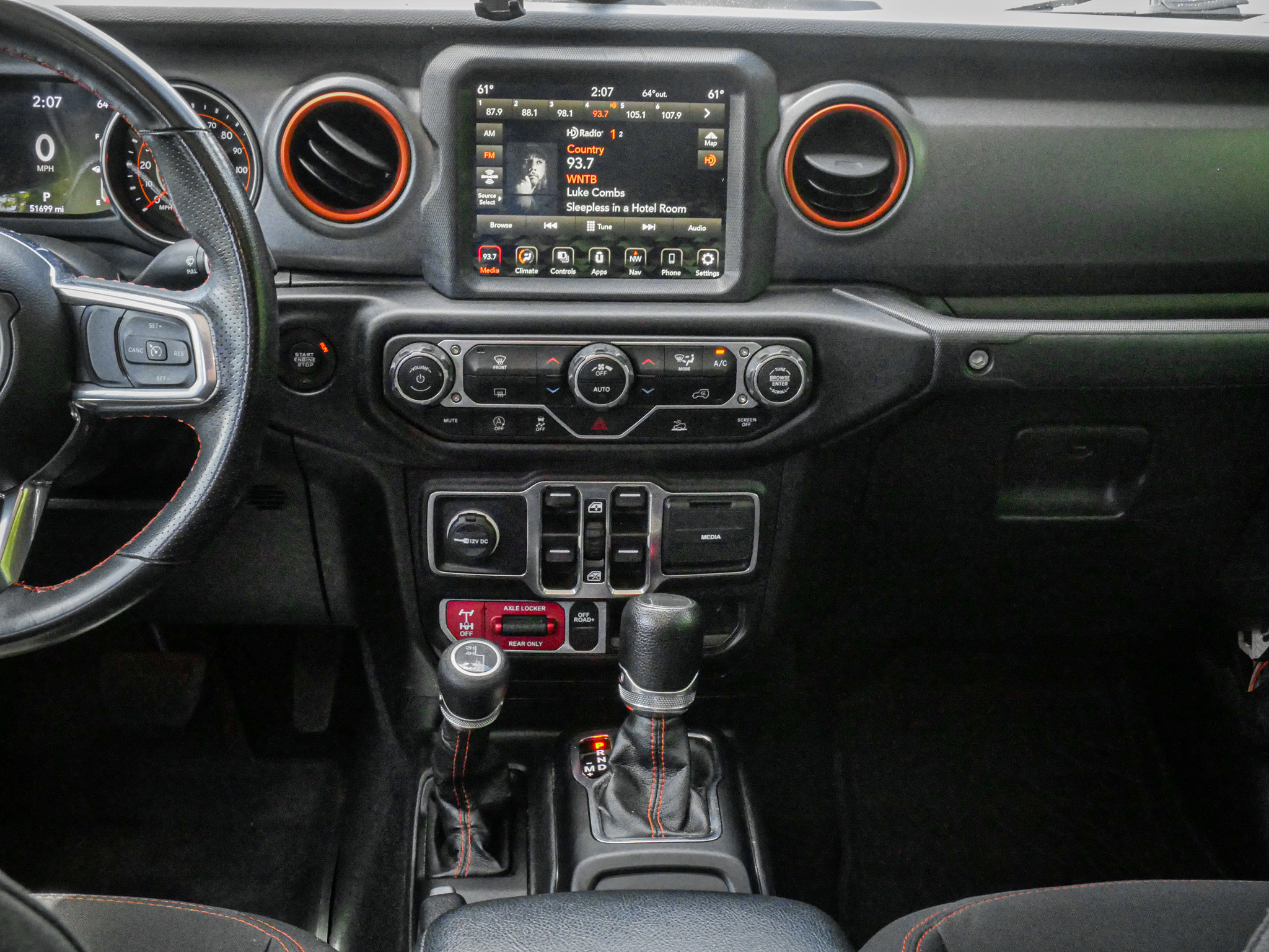 Used 2023 Jeep Gladiator Mojave w/ Trailer Tow Package image 27