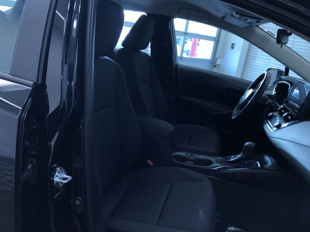 Used 2025 Toyota Corolla LE image 22