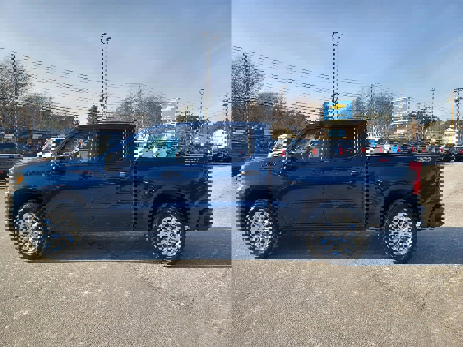 Used 2022 Chevrolet Silverado 1500 Custom w/ LPO, Dark Essentials Package image 7