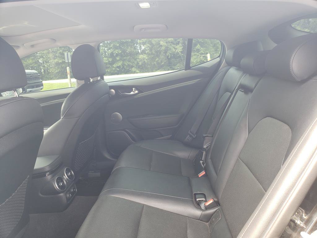 Used 2018 Kia Stinger Premium RWD image 13