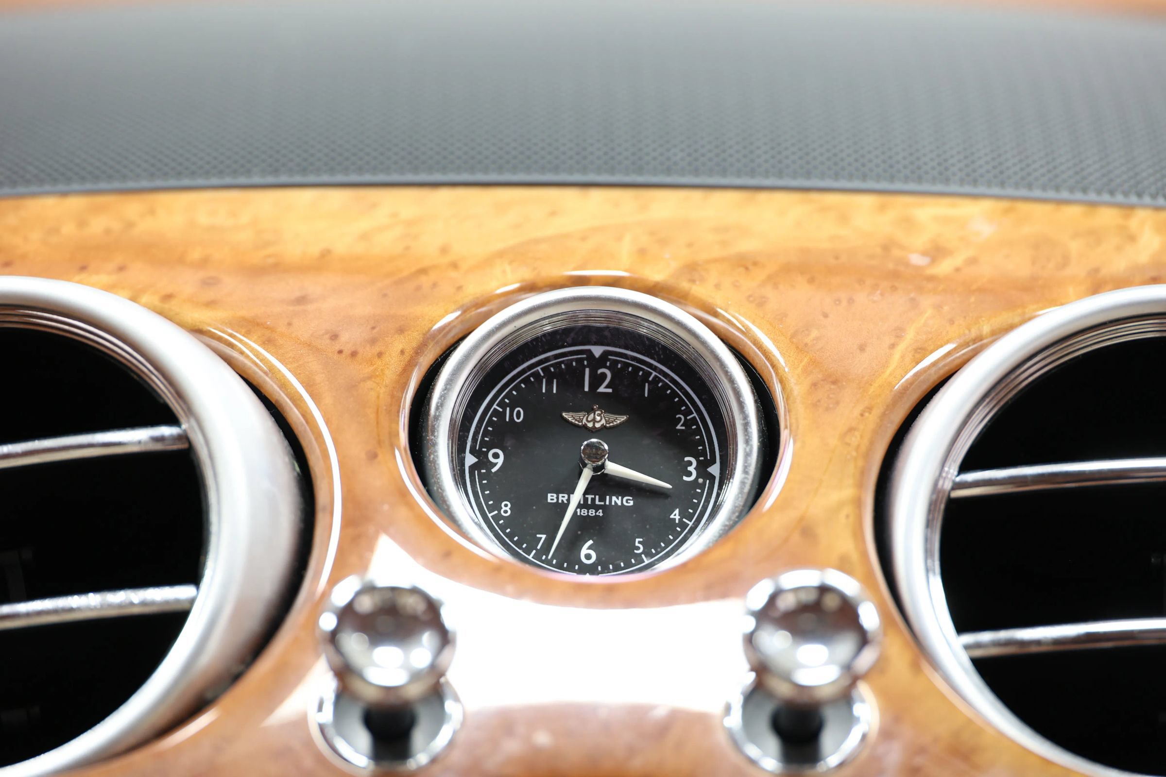 Used 2018 Bentley Flying Spur V8 AWD/4WD image 35