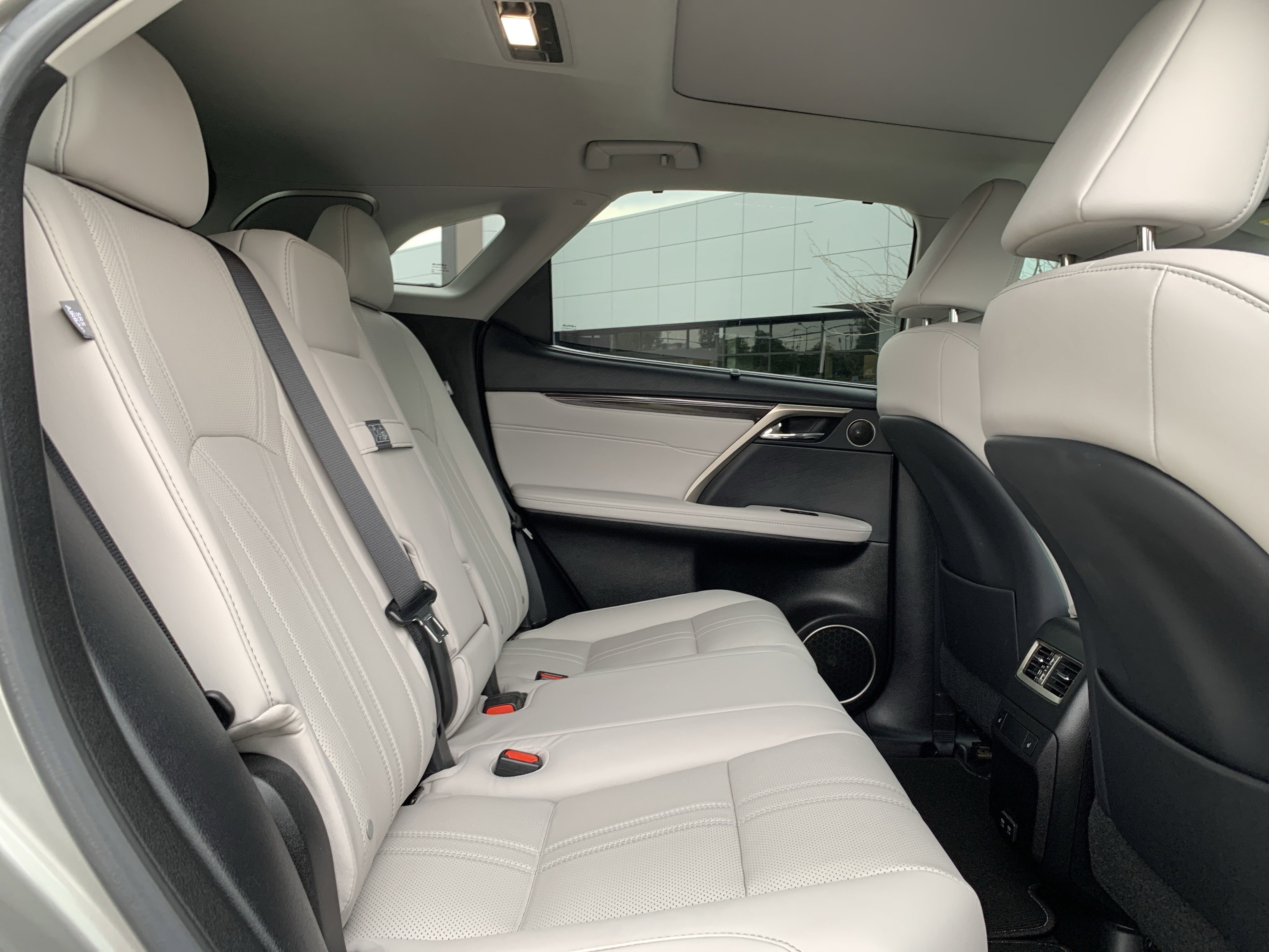 Used 2022 Lexus RX 350 AWD w/ Luxury Package image 33