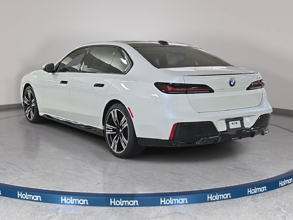 Certified 2023 BMW 740i RWD image 8