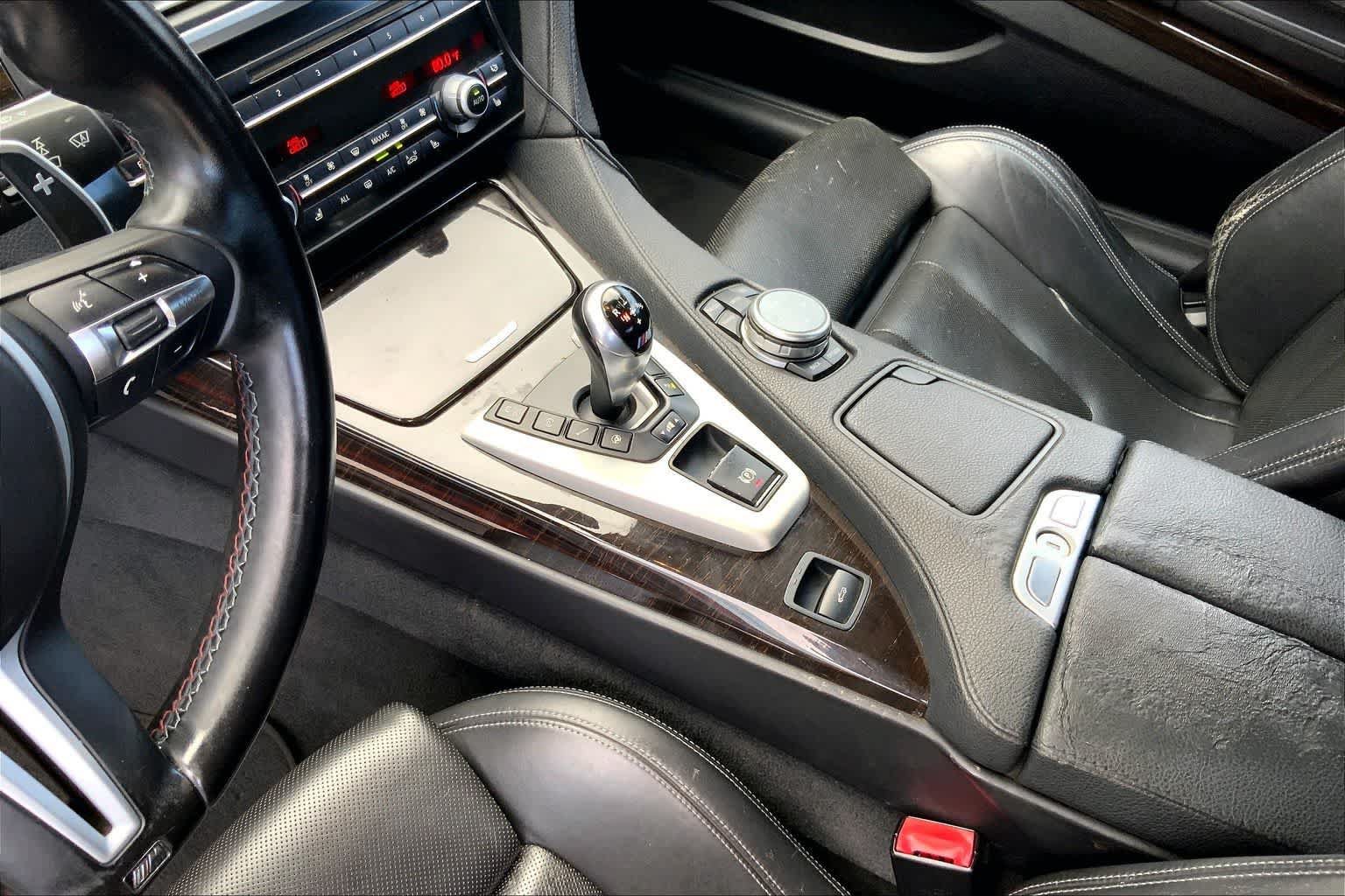 Used 2013 BMW M6 Convertible RWD image 15