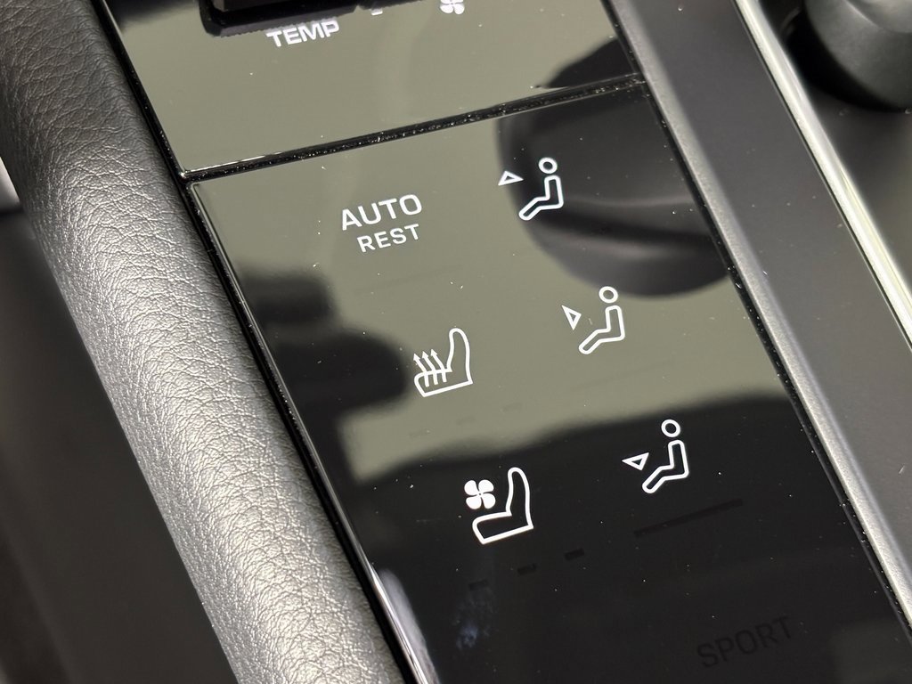 New 2026 Porsche Macan image 30