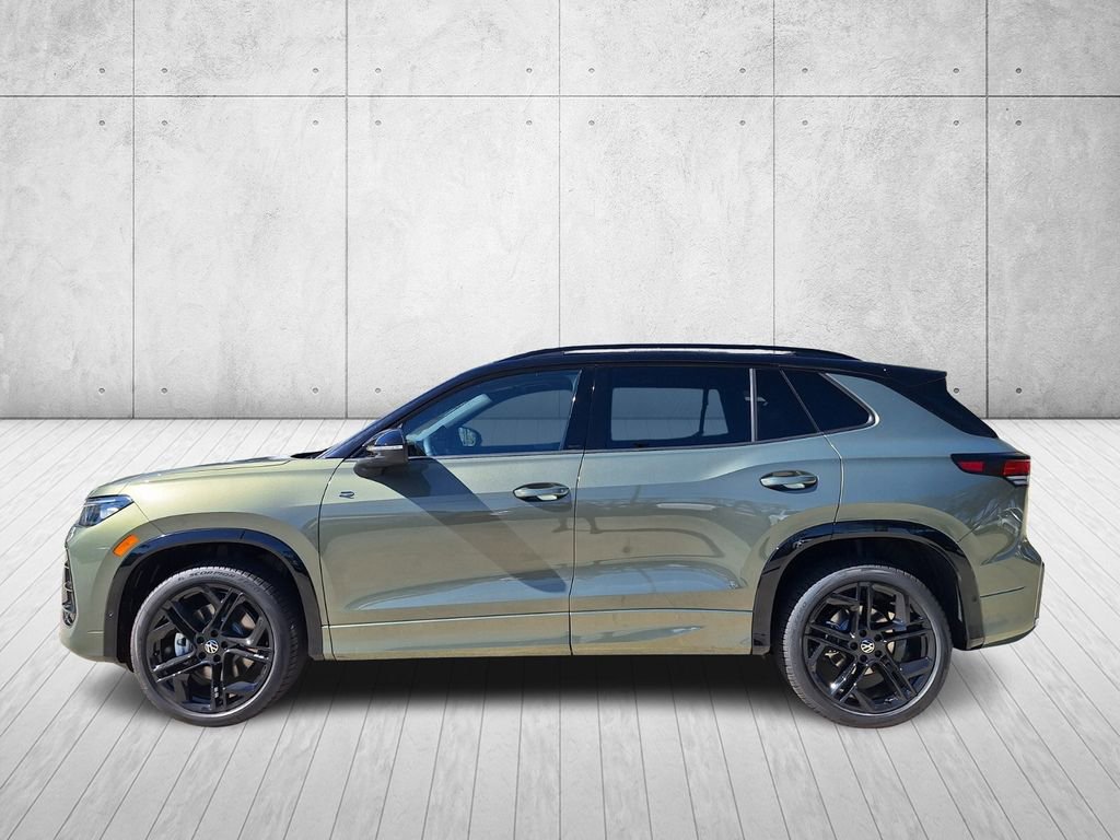 New 2026 Volkswagen Tiguan SE R-Line image 8