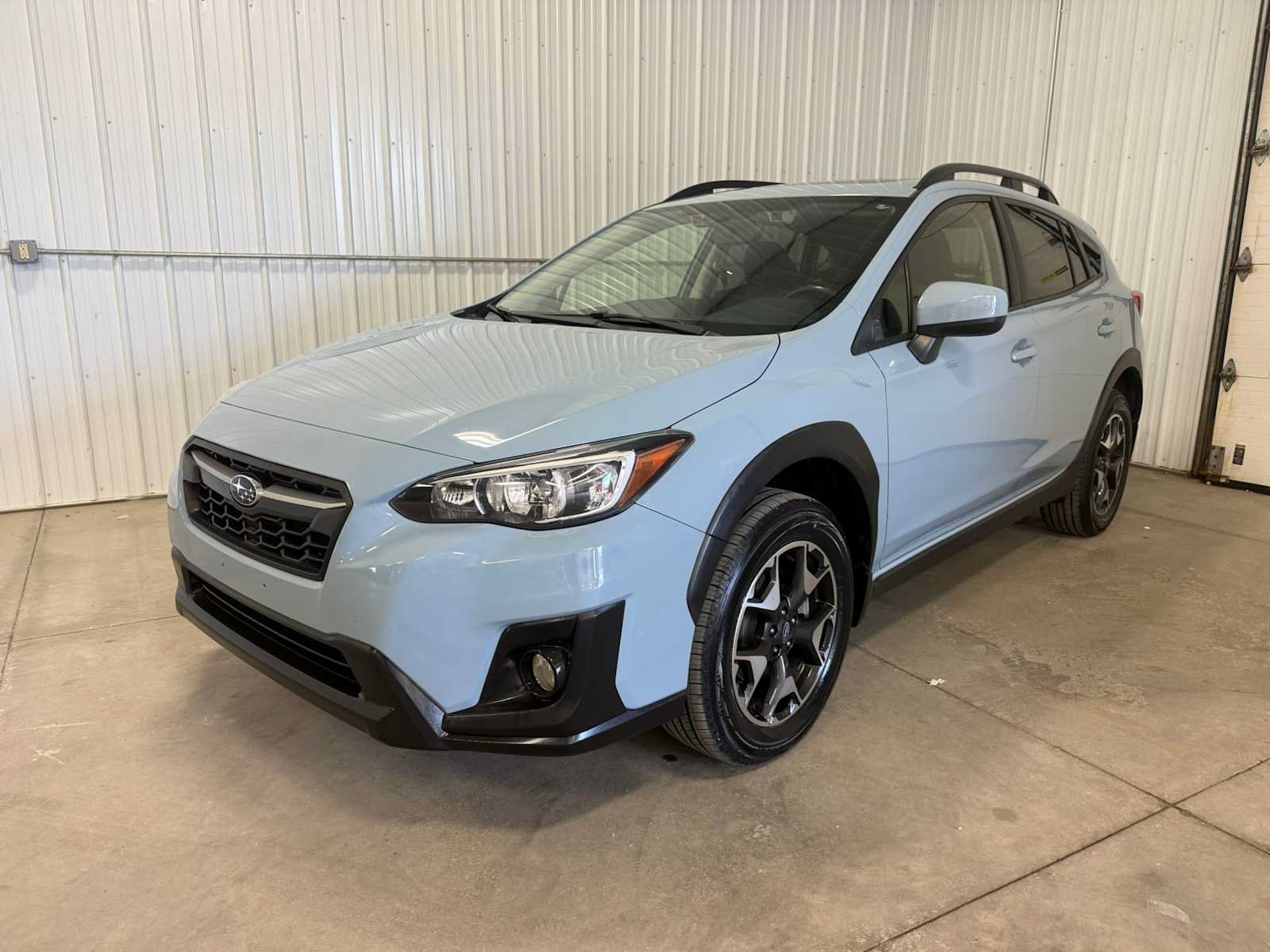 Used 2020 Subaru Crosstrek 2.0i Premium w/ Moonroof Package 2 AWD/4WD image 1