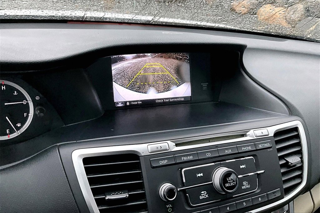 Used 2017 Honda Accord LX image 18