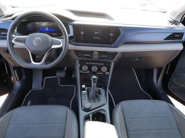 Used 2023 Volkswagen Taos SE image 22