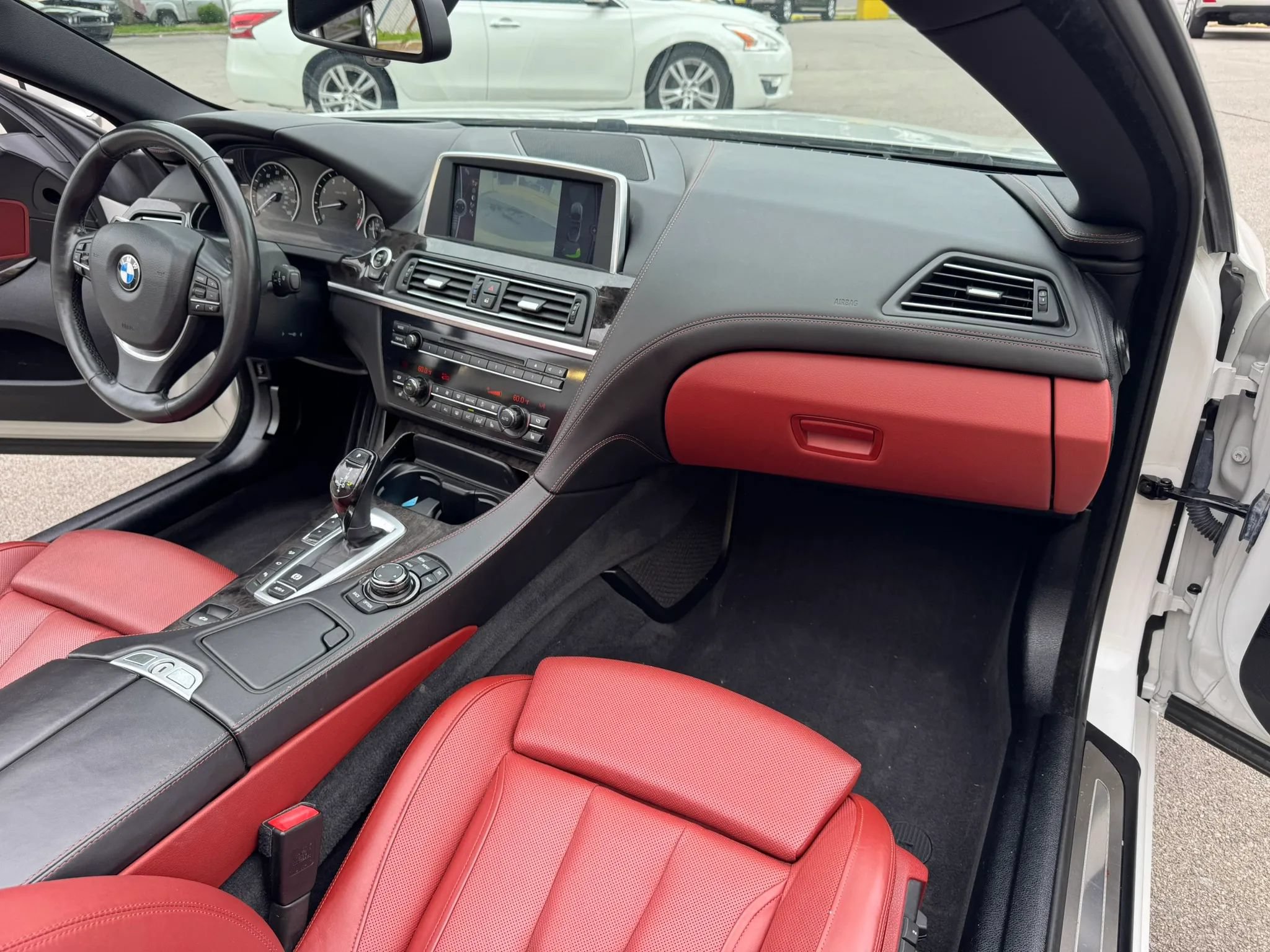 Used 2013 BMW 650i xDrive Convertible AWD/4WD image 21