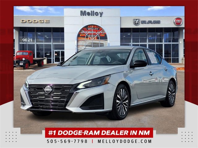 Used 2024 Nissan Altima 2.5 SV image 1
