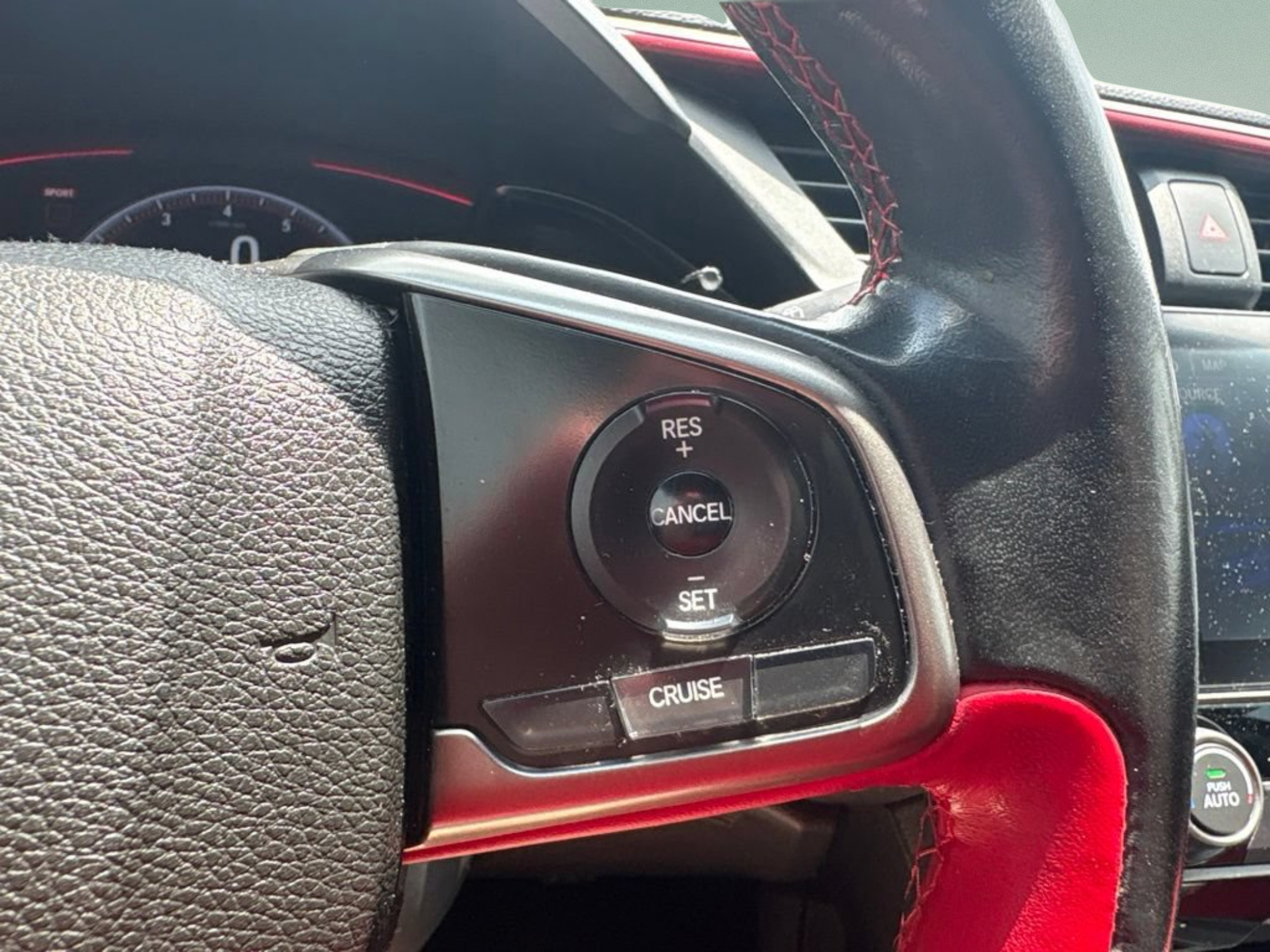 Used 2018 Honda Civic Type R image 10