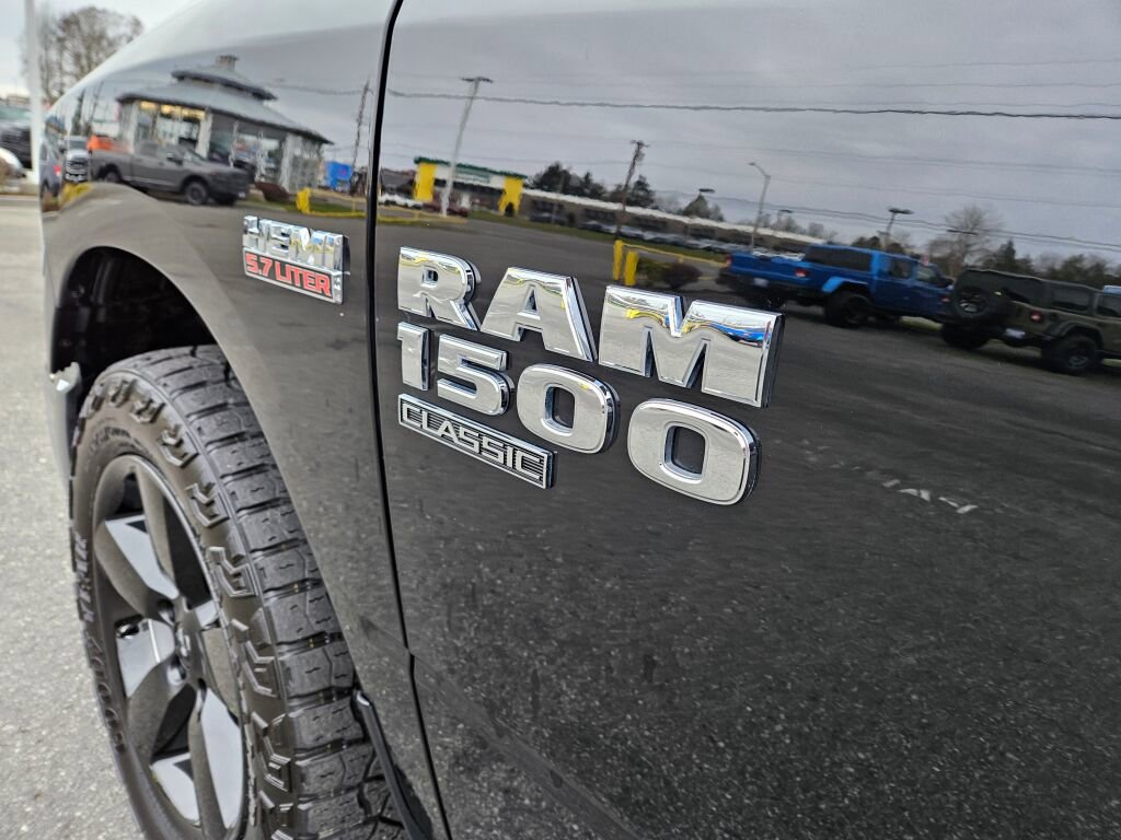 Used 2024 RAM 1500 Tradesman w/ Tradesman SXT Package image 11