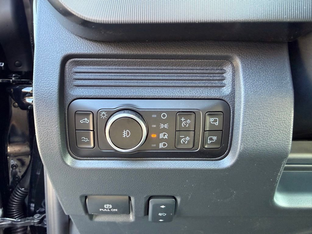 New 2026 Ford F250 4x4 Crew Cab Super Duty image 8