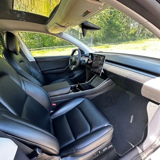 Used 2020 Tesla Model Y Long Range AWD/4WD image 21