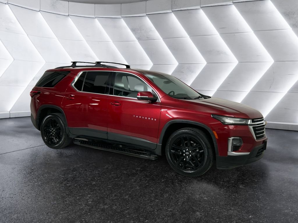Used 2023 Chevrolet Traverse LT
