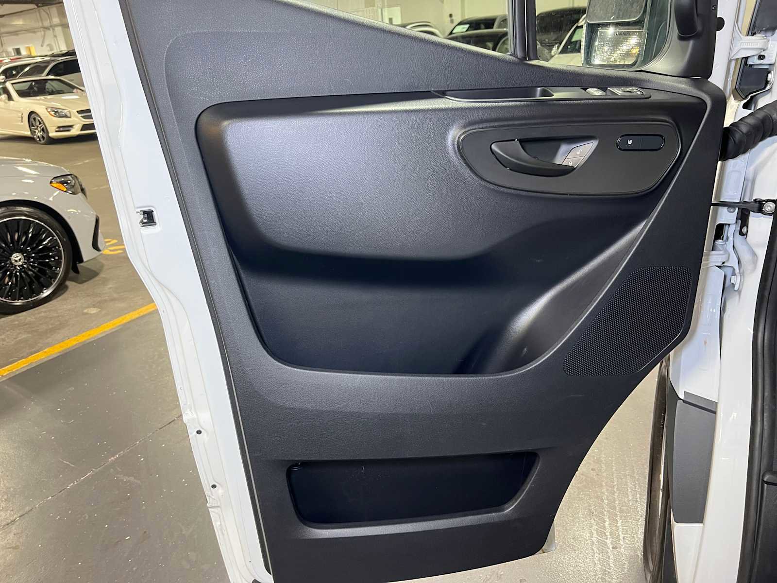Used 2025 Mercedes-Benz Sprinter 2500 image 17