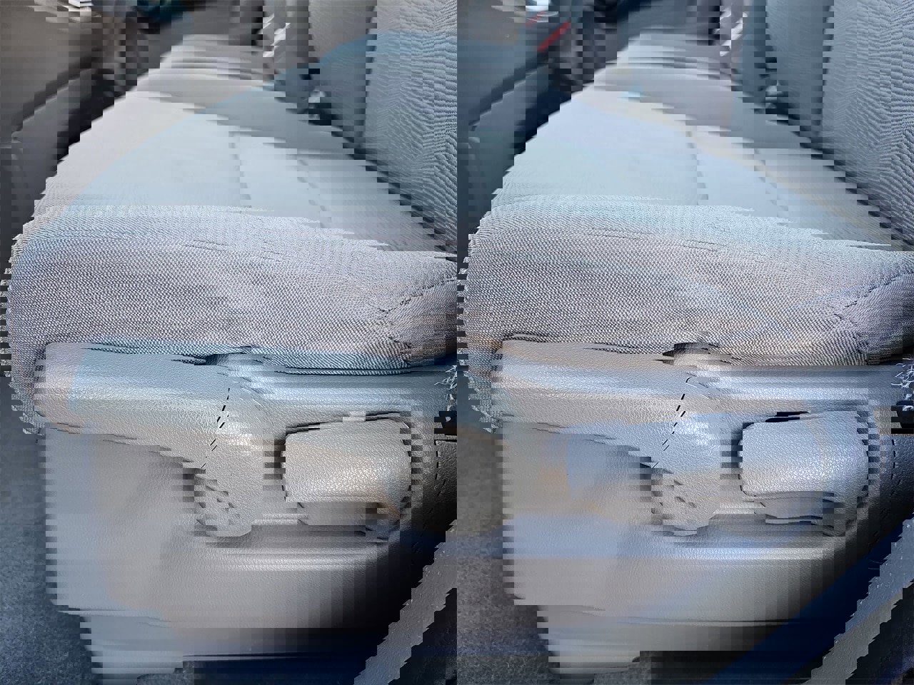 Used 2010 Honda CR-V LX image 26