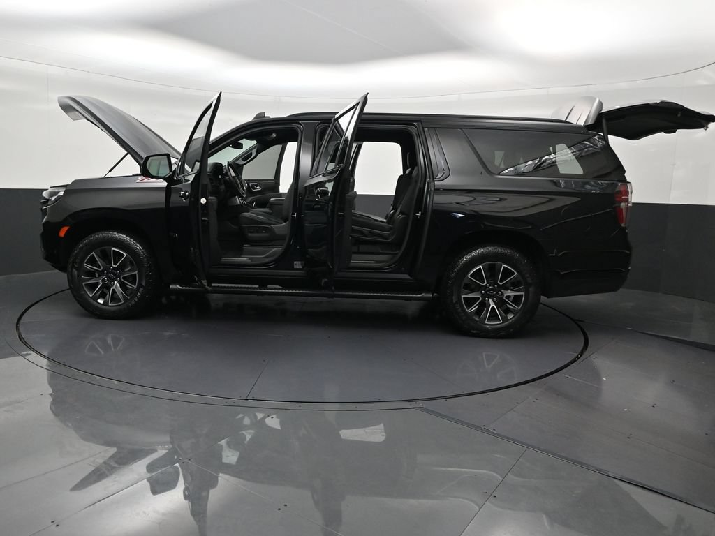 Used 2023 Chevrolet Suburban Z71 w/ Luxury Package AWD/4WD image 38