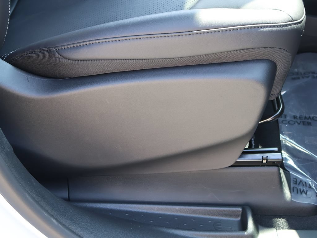 New 2026 Chrysler Pacifica Select FWD image 9