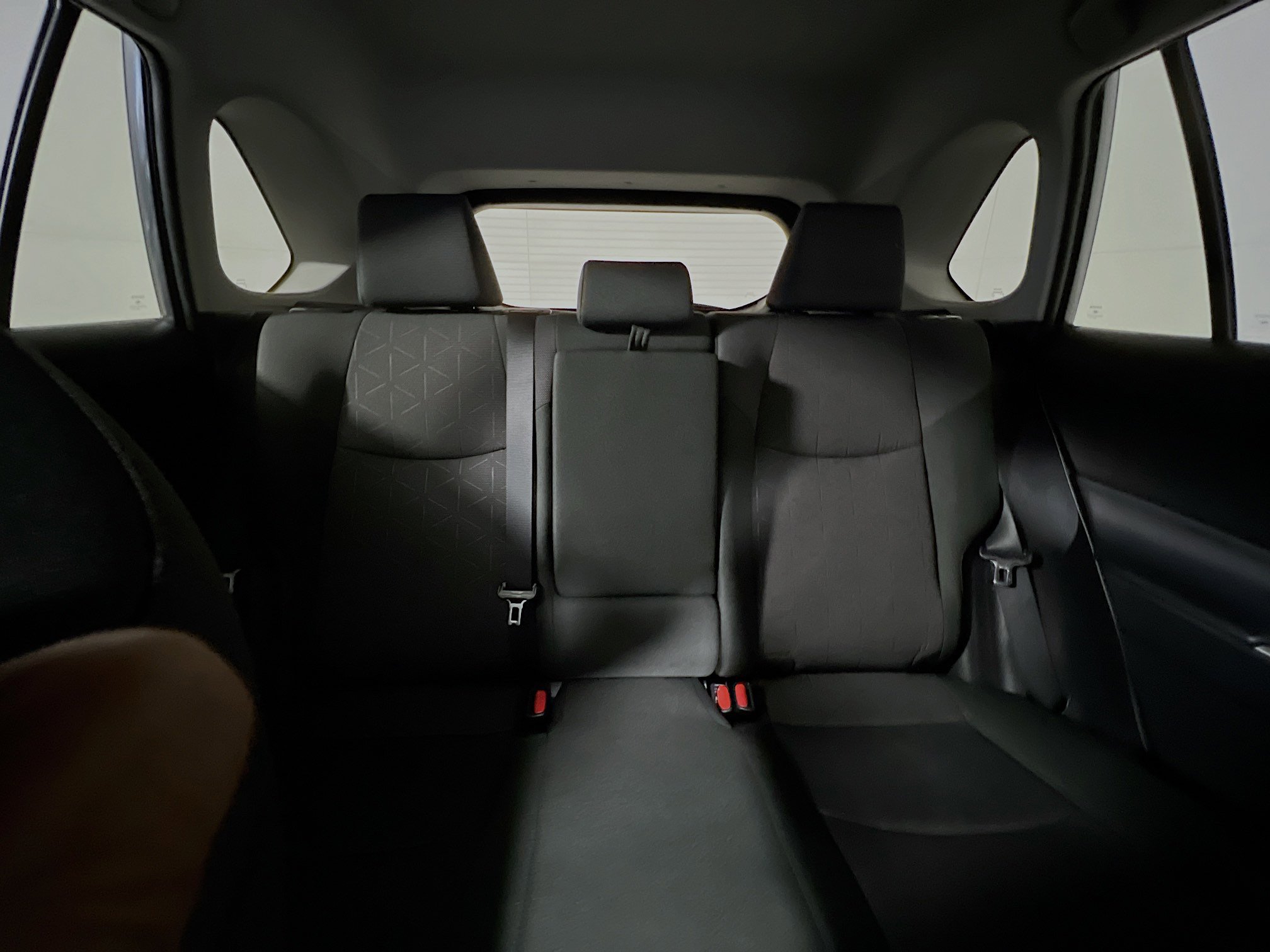 Used 2025 Toyota RAV4 XLE image 33