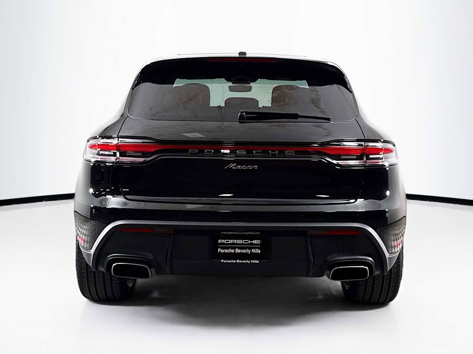 New 2025 Porsche Macan AWD/4WD image 10