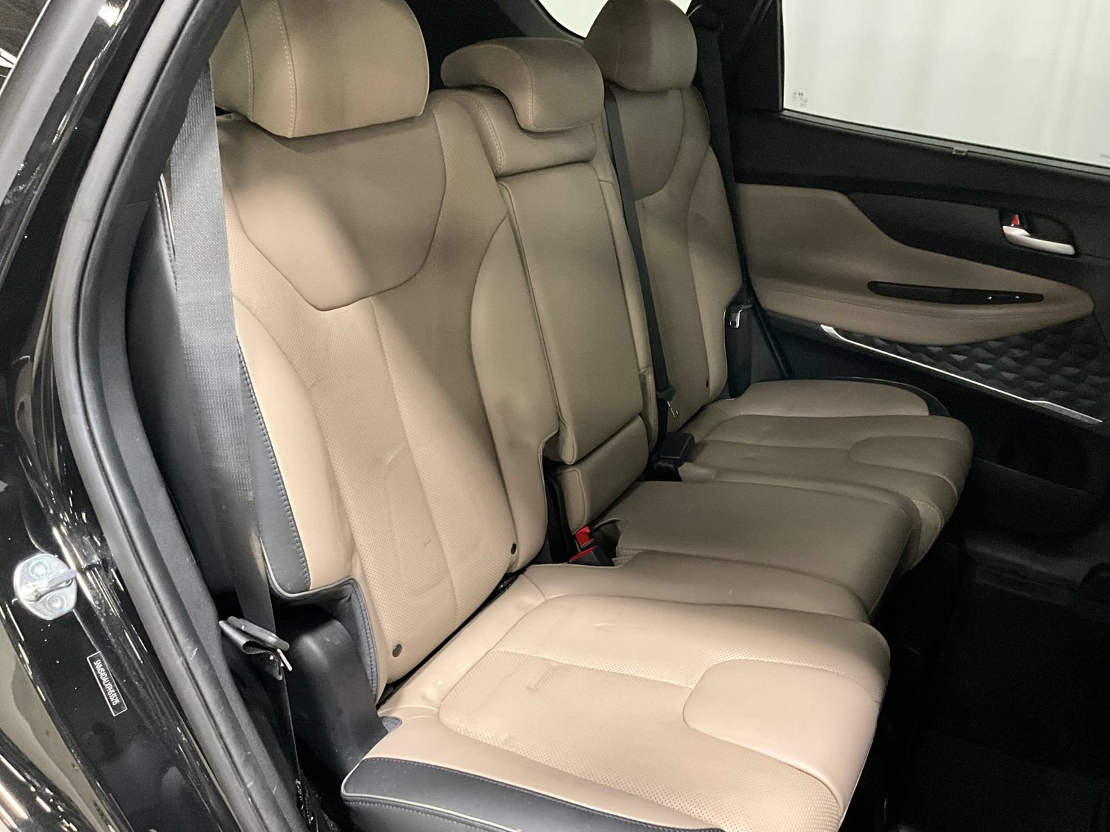 Used 2023 Hyundai Santa Fe Limited AWD/4WD image 22