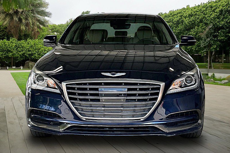 Used 2020 Genesis G80 3.8 RWD image 2