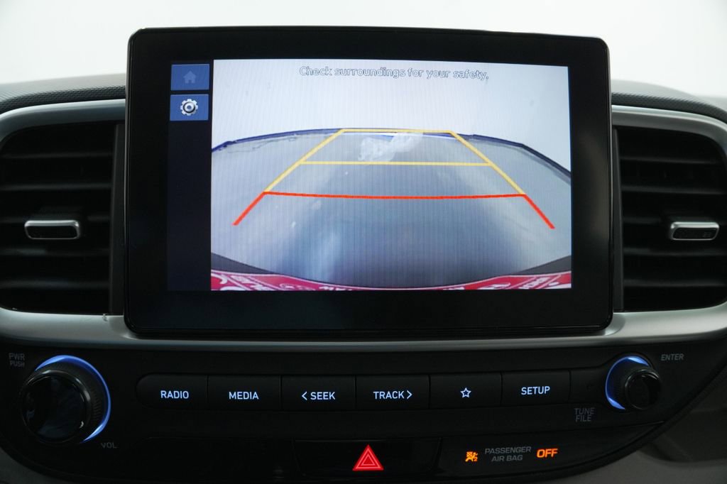 New 2025 Hyundai Venue SEL image 42