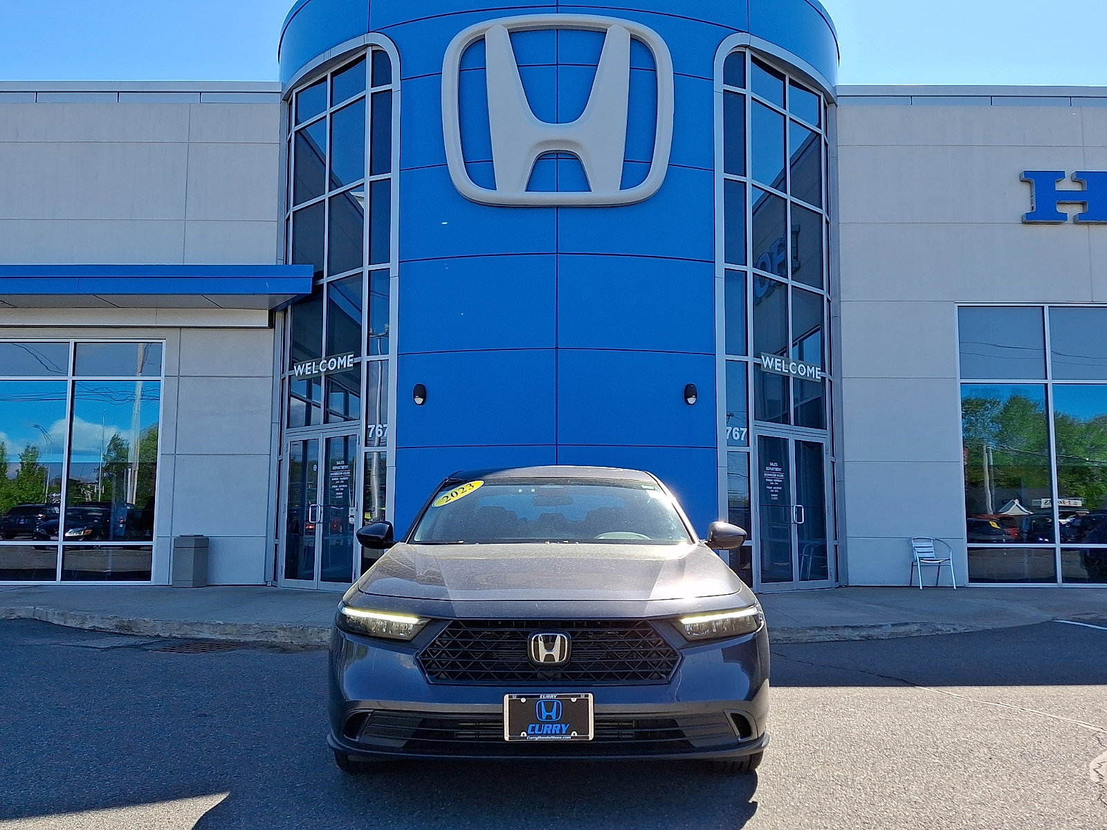 Used 2023 Honda Accord EX image 2