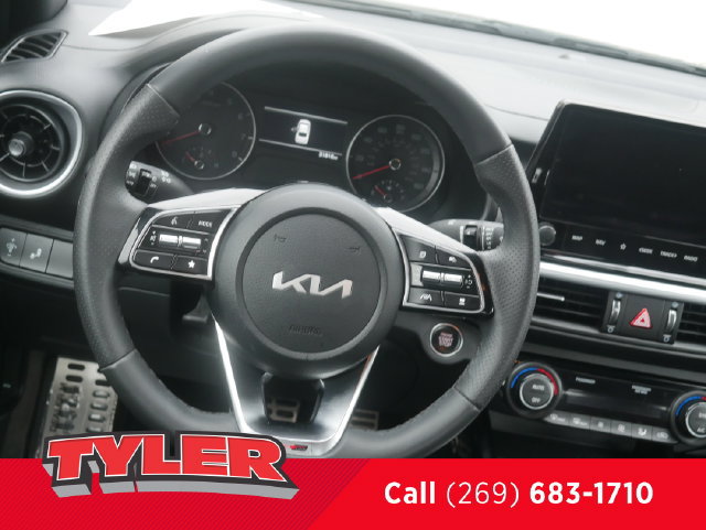 Used 2024 Kia Forte GT-Line FWD image 41