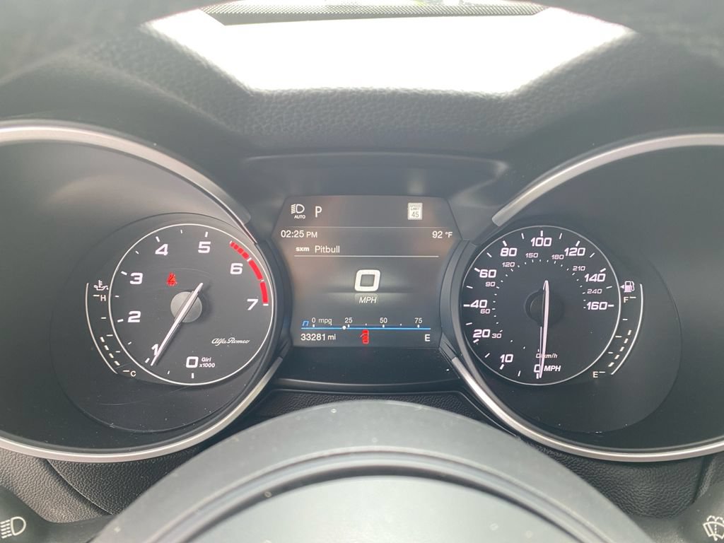 Used 2022 Alfa Romeo Stelvio Ti w/ Active Assist Plus Package AWD/4WD image 21