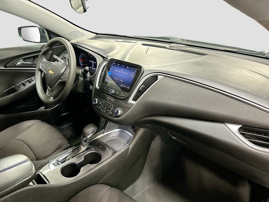 Used 2023 Chevrolet Malibu LT image 28