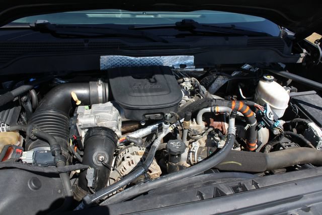 Used 2015 Chevrolet Silverado 2500 LTZ w/ Duramax Plus Package AWD/4WD image 31