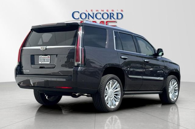 Used 2017 Cadillac Escalade Platinum image 4