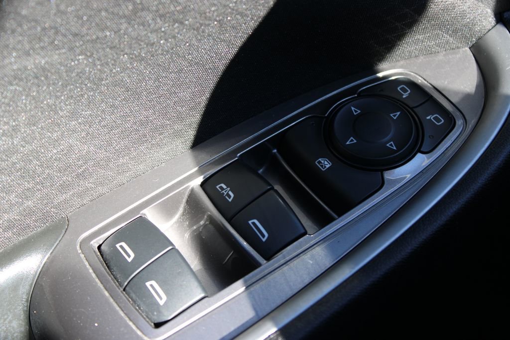 Used 2024 Chevrolet Malibu LT image 35