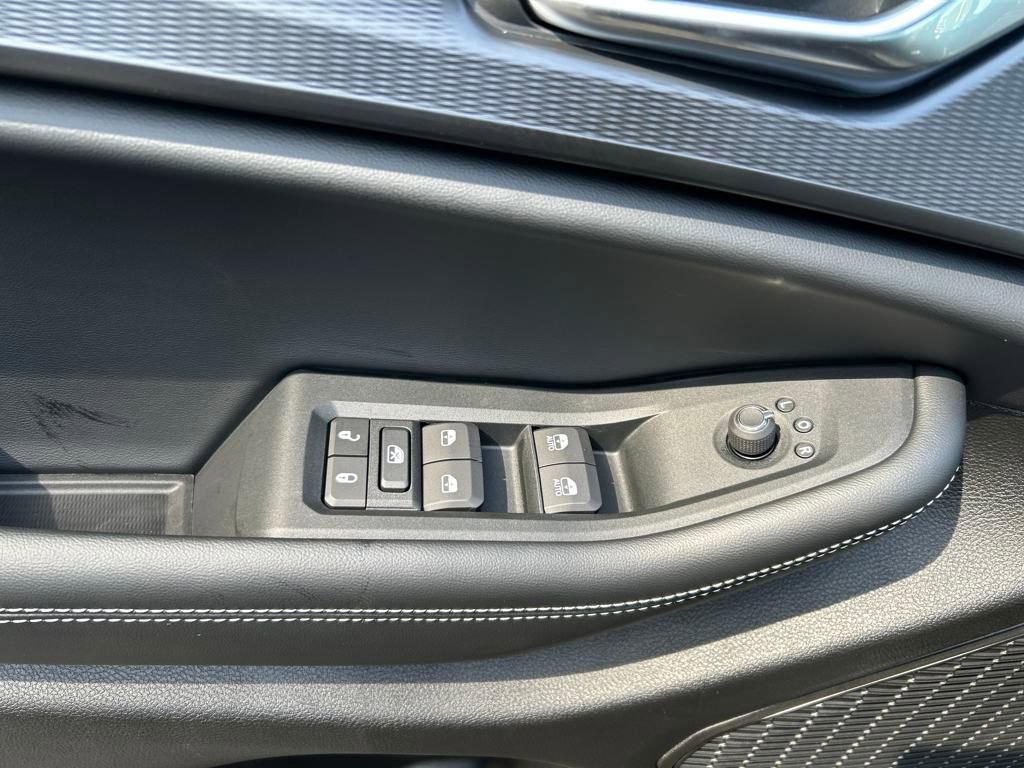 New 2025 Jeep Grand Cherokee Altitude image 12
