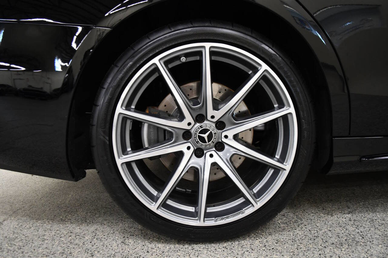 Used 2019 Mercedes-Benz S 560 4MATIC Sedan image 29