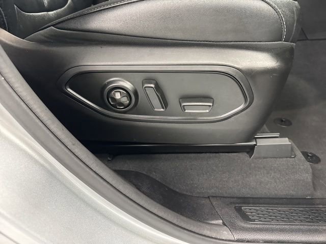 Used 2023 Jeep Grand Cherokee L Limited w/ Trailer Tow Group (B) AWD/4WD image 29