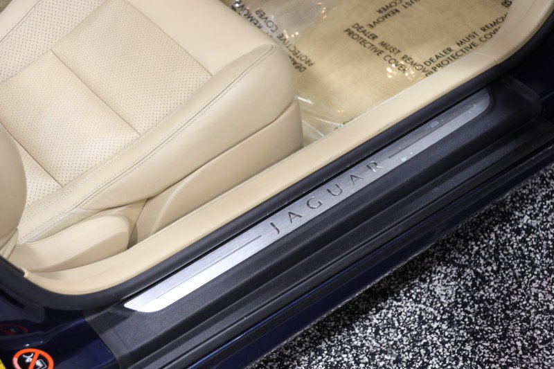 Used 2007 Jaguar XK Convertible RWD image 42