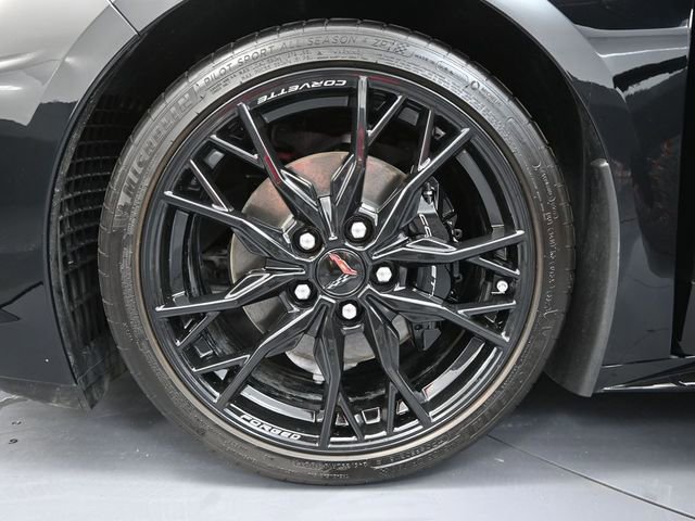 Used 2025 Chevrolet Corvette Stingray Convertible w/ 1LT image 15