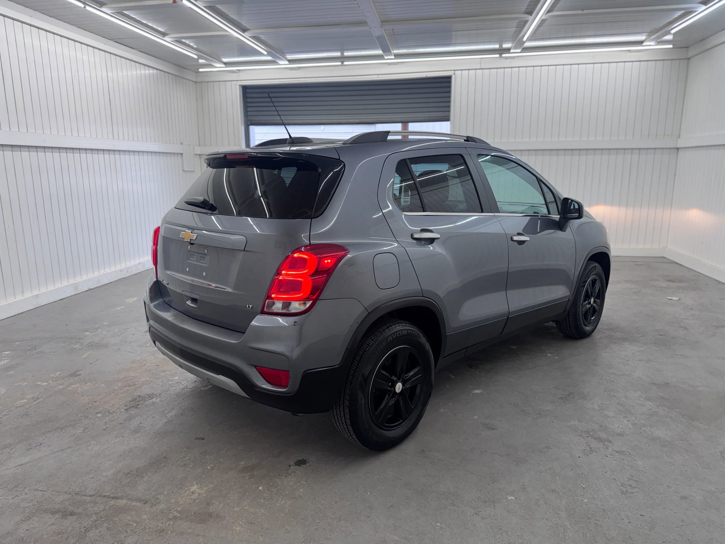 Used 2019 Chevrolet Trax LT w/ LT Convenience Package AWD/4WD image 5