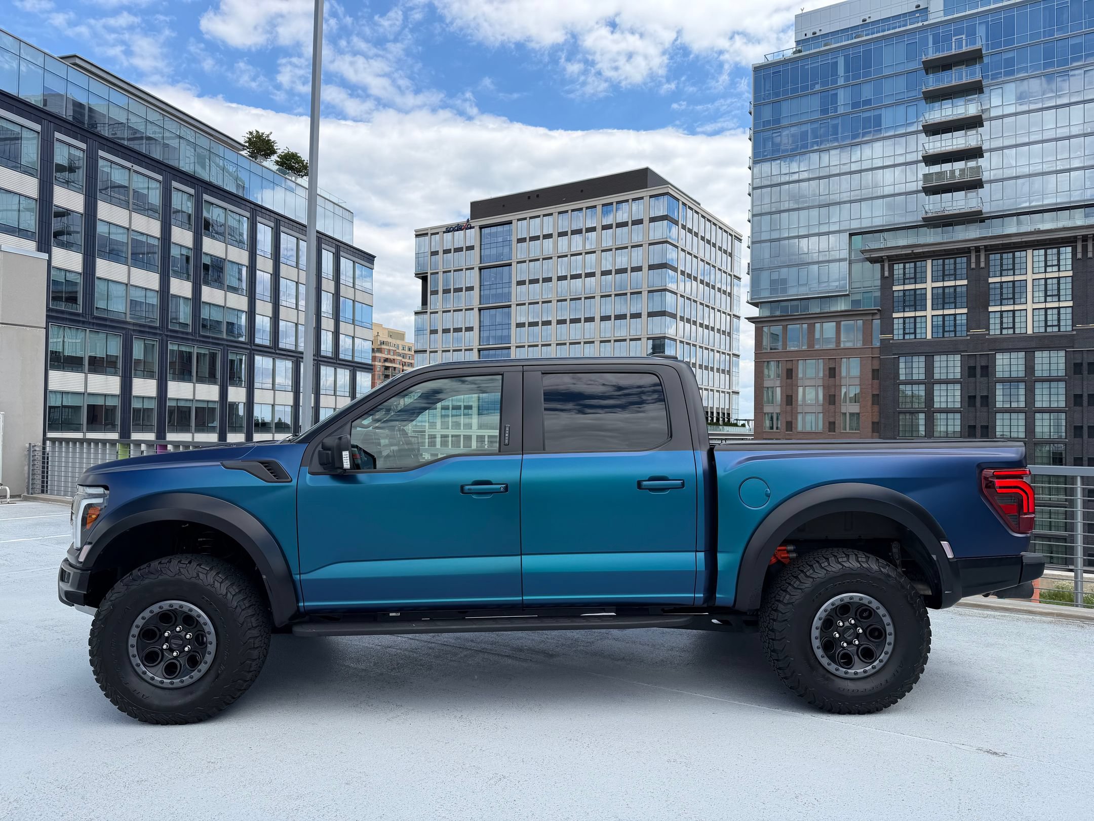 Used 2024 Ford F150 Raptor AWD/4WD image 2