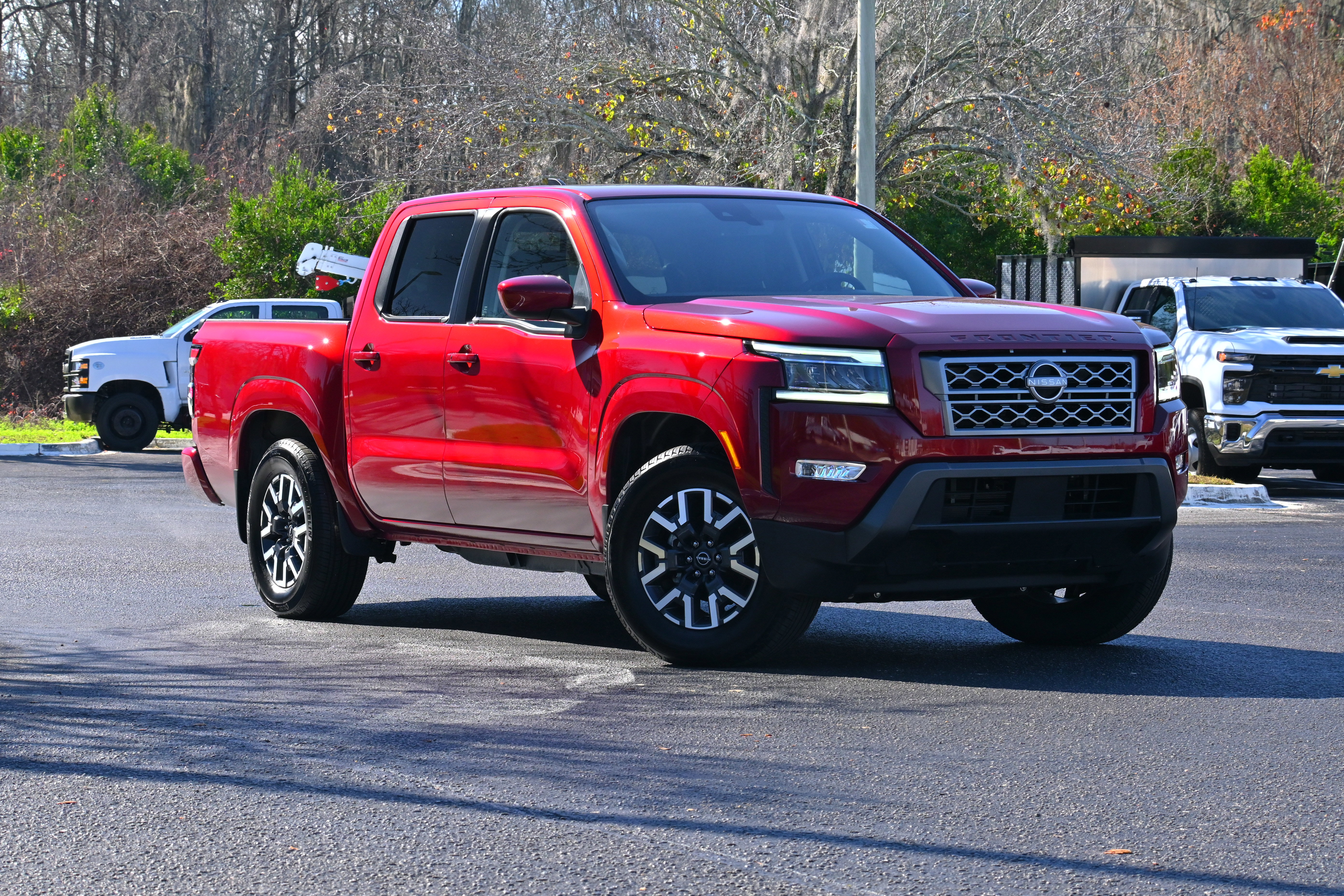 Used 2024 Nissan Frontier SL w/ Technology Package image 2